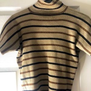 New York & Company shirt sleeve collard sweater